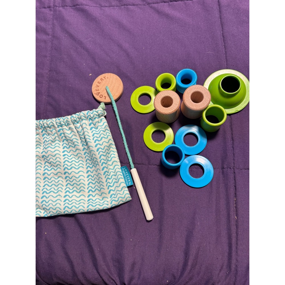 Lovevery Wooden Threading Toy Set with Organic Cotton Storage Bag Blue Green